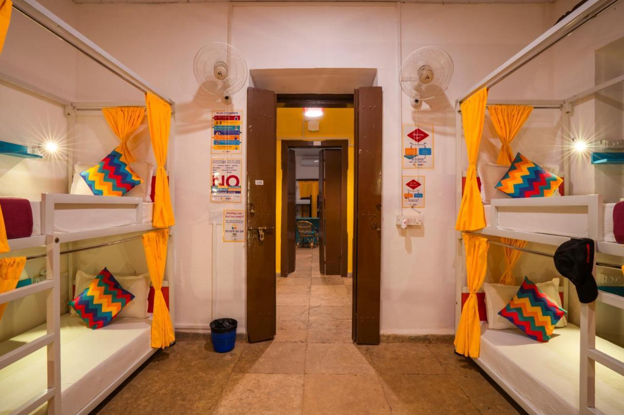 Gostops Goa, Calangute Hostel Exterior photo